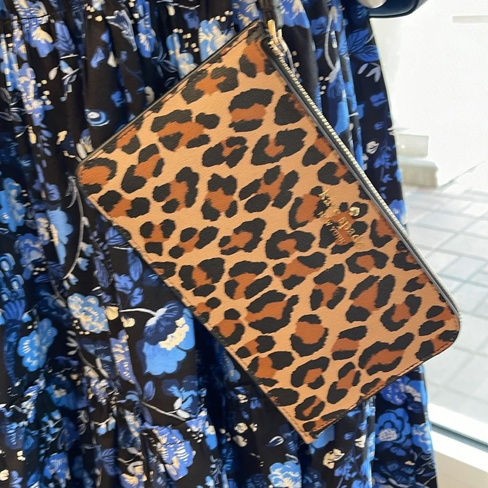 Kate Spade Lucy Leopard Medium L Zip Wristlet Brown Multi Leopard NWT
